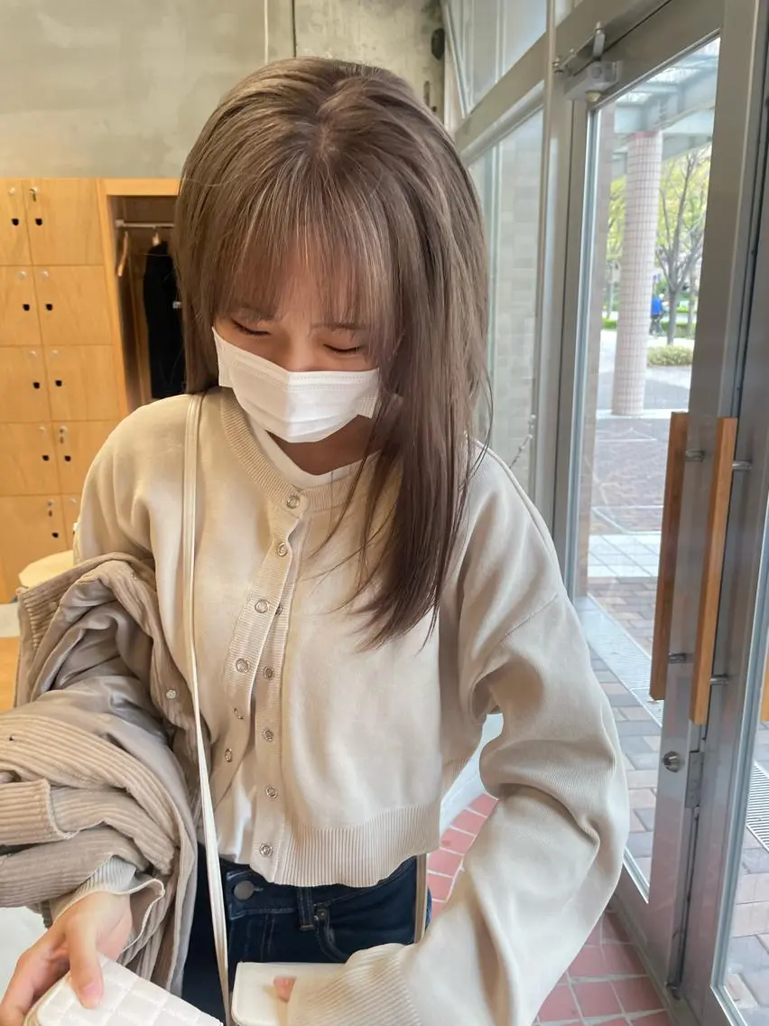 カラー wewe: momoeのヘアスタイル