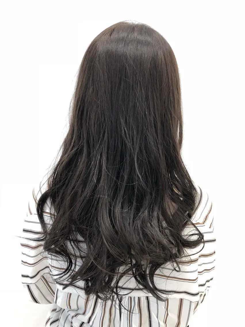 カラー ブルーカラー ブルージュ ショート/白髪ぼかし 君和田若菜のヘアスタイル