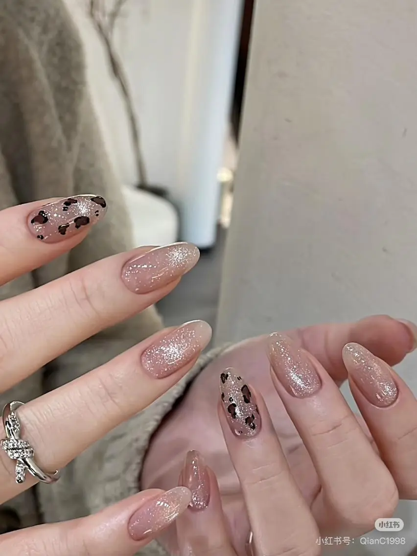 ネイル ストーンネイル ハンドネイル 🎀Best Nail🎀のネイルデザイン