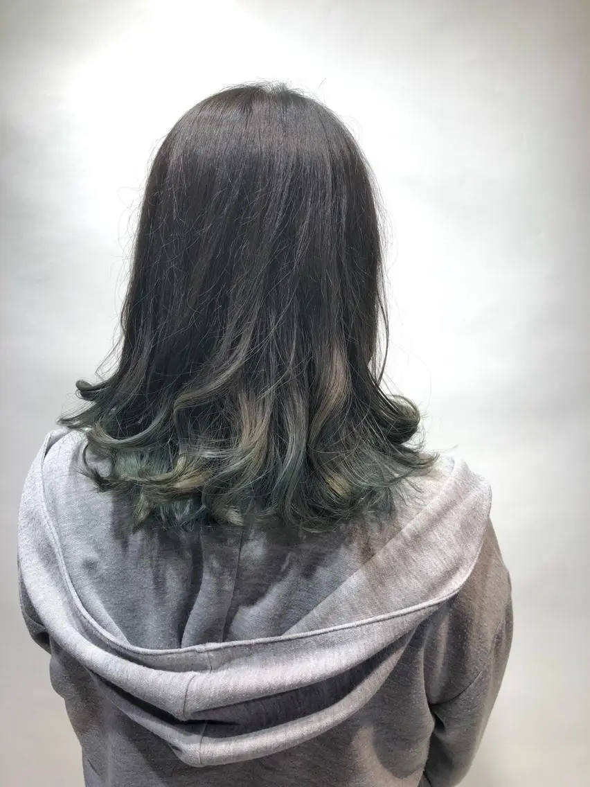 ミディアム カラー 中野 竜介のヘアスタイル
