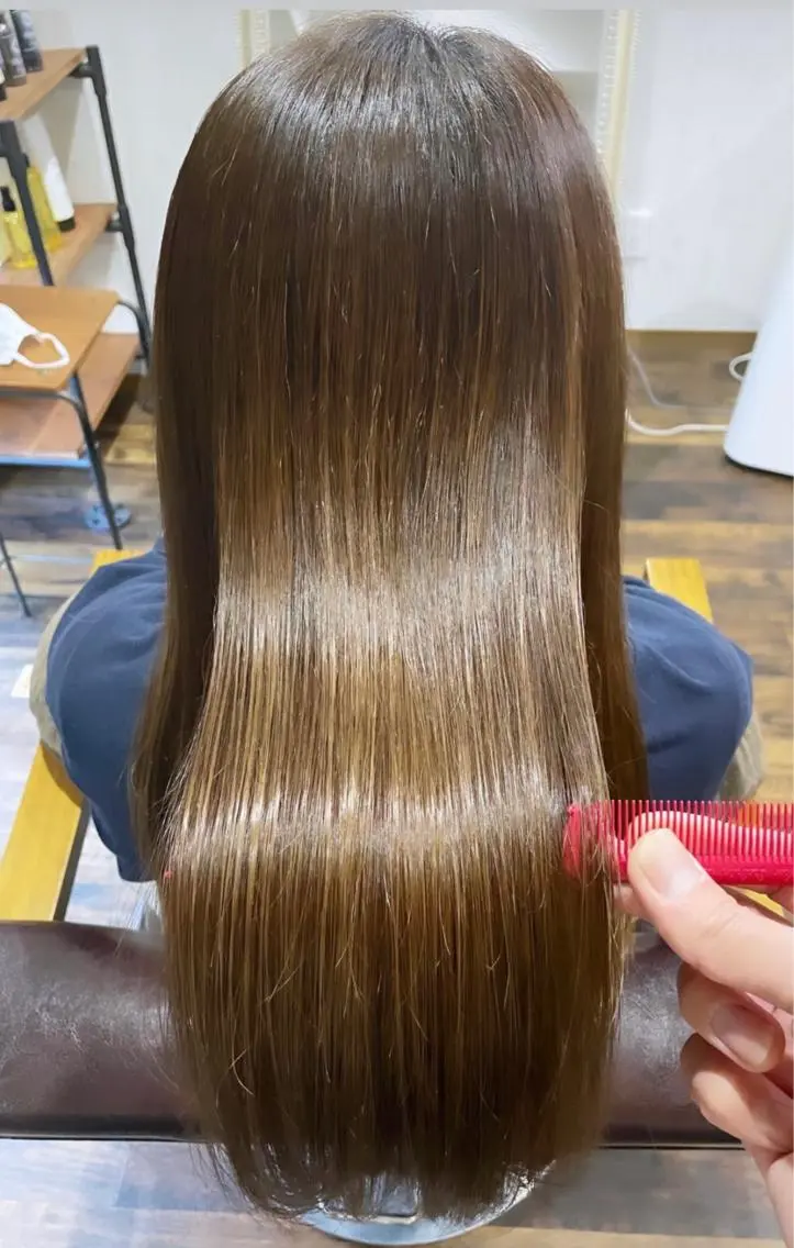 セミロング カラー ベージュカラー カット ヘアカラー トリートメント 西川 敏夫のヘアスタイル