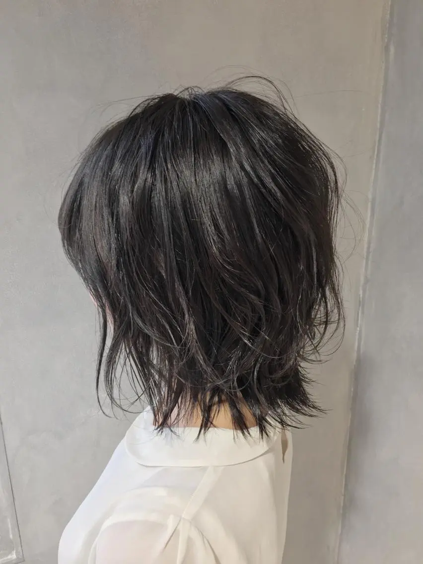 ショート カラー ダークグレー 岡邉 隆太のヘアスタイル
