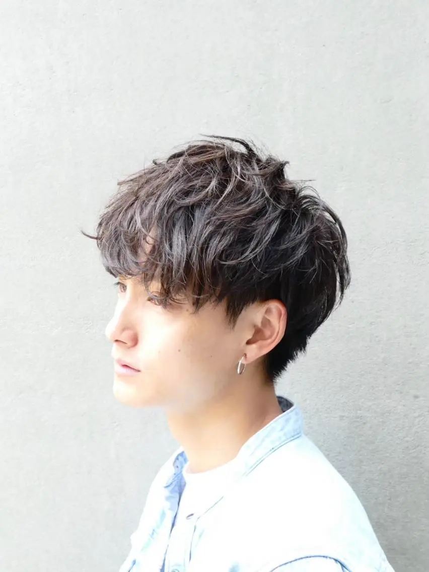 ショート カラー パーマ メンズ パーマ支持率No.1 ❤️🔥安成弾のヘアスタイル