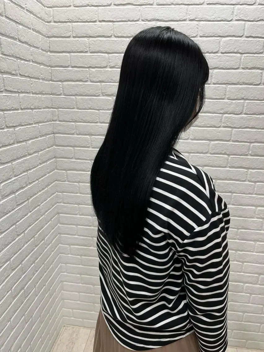 ロング ロング 中村 由稀のヘアスタイル