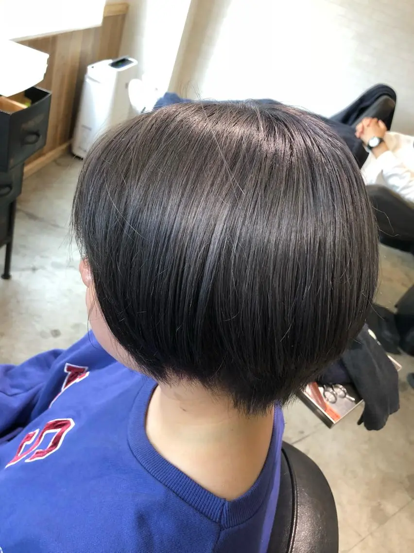 ショート カラー アッシュ ブリーチ ケアブリーチ シルバー シルバーアッシュ 舘野 太嘉宏のヘアスタイル