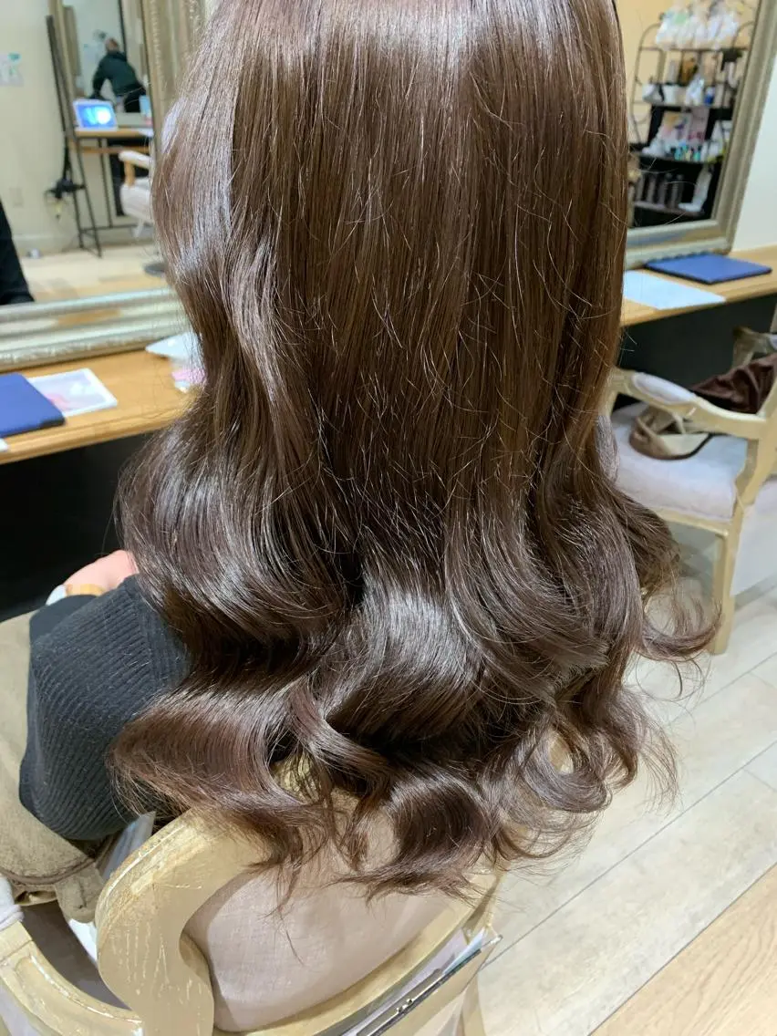 セミロング カラー アッシュ 艶髪レイヤー上田 紗也🇰🇷💗のヘアスタイル