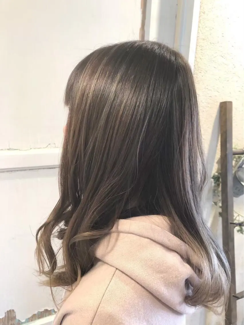 セミロング カラー アディクシーカラー エドルカラー ハイライトカラー イルミナカラー ハイライト ヘアカラー 髪質改善ヘアケア 艶髪特化/上田のヘアスタイル