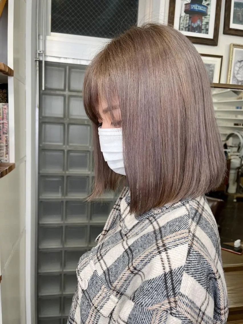 ミディアム カラー 編み込みエクステ シールエクステ バレイヤージュ ブリーチ ブロンド ヘアカラー モモカ/ハイトーン /バレイヤージュのヘアスタイル
