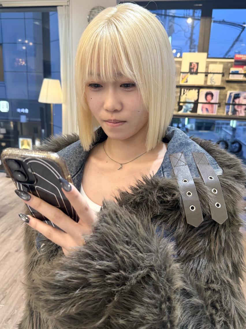 カラー 南 優衣のヘアスタイル
