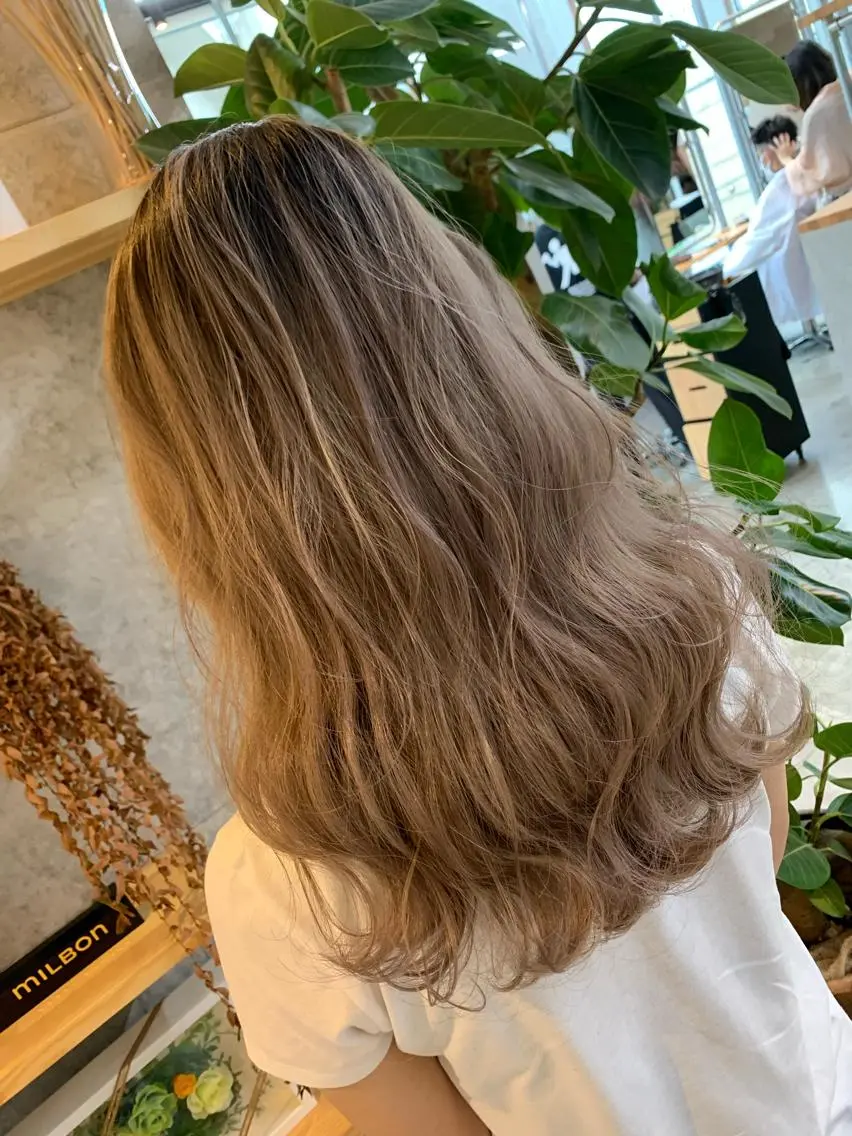 ロング カラー ヘアカラー トリートメント 天野 開のヘアスタイル