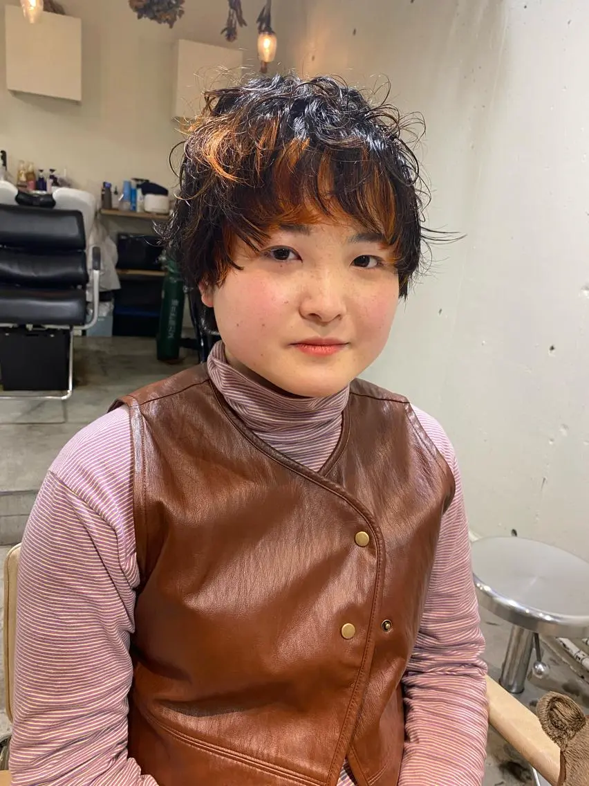 ショート カラー パーマ デザインカラー ショートヘア カット ヘアカラー パーマ トリートメント パーマ美容師 hanaのヘアスタイル