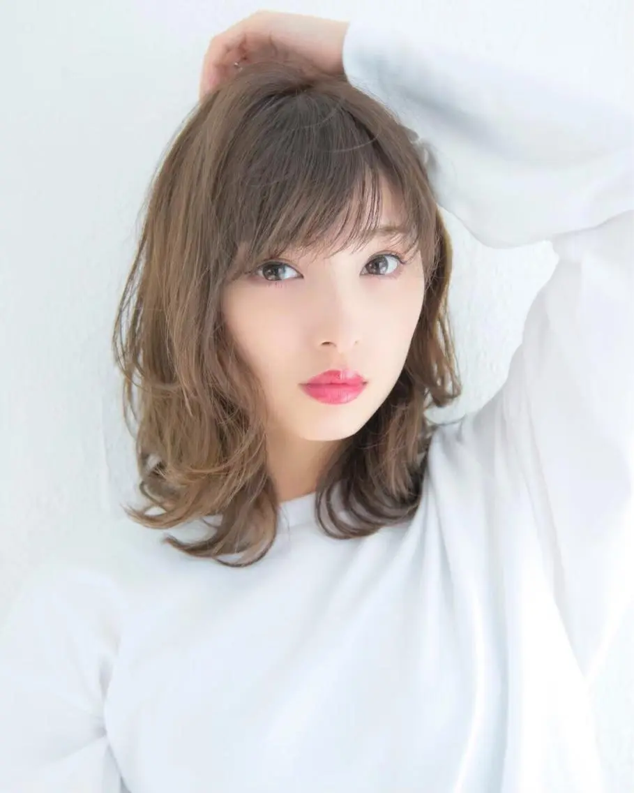 ミディアム カラー 代表 吉澤弘哲のヘアスタイル
