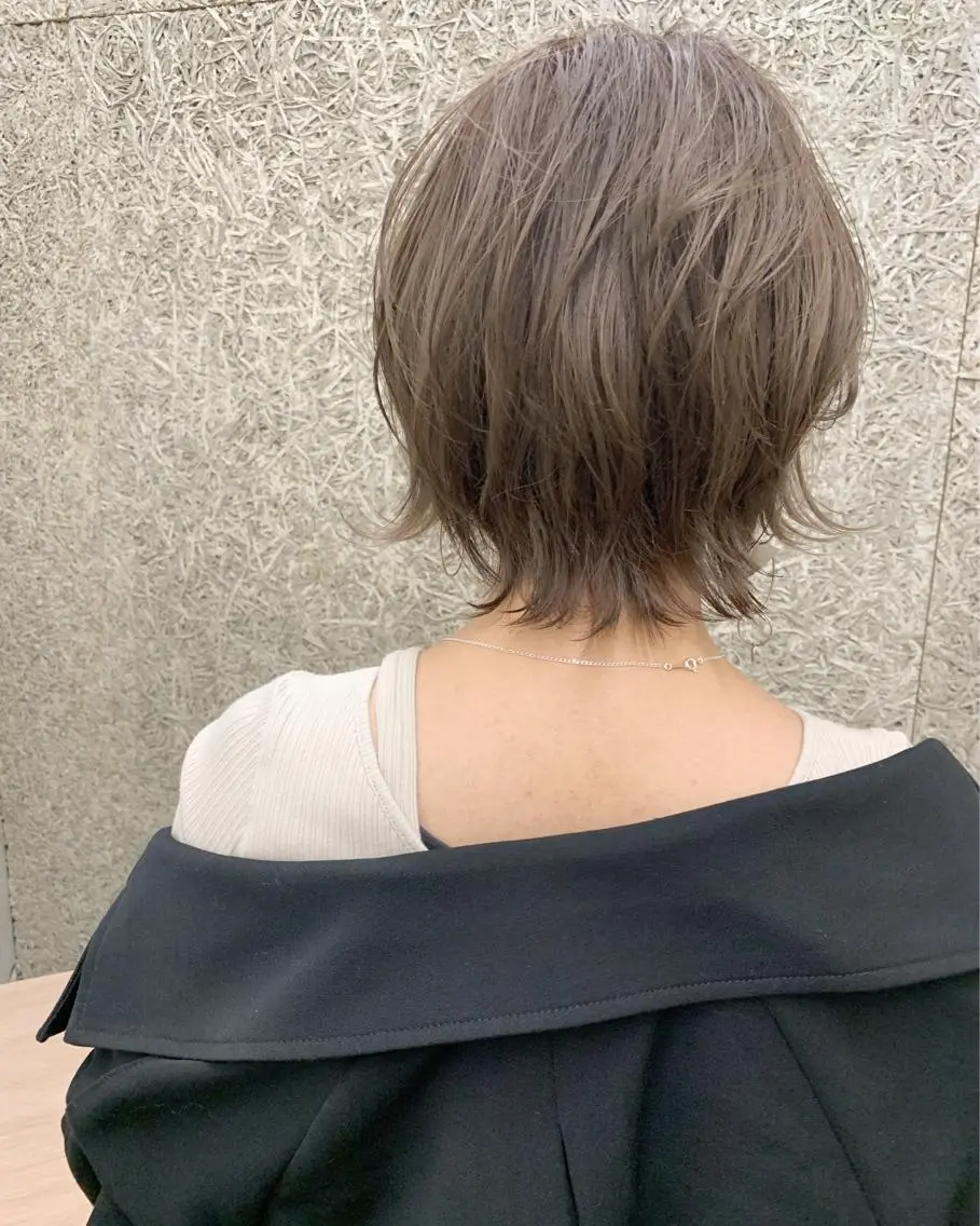 ミディアム ウルフカット カット ヘアカラー トリートメント mua 鳳のヘアスタイル