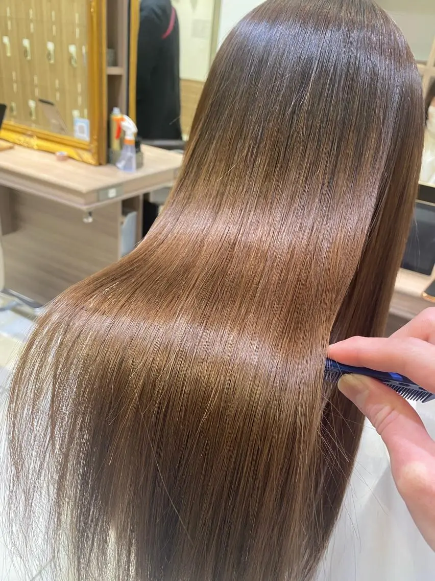 ロング 縮毛矯正 美髪縮毛矯正 穴見太伍のヘアスタイル
