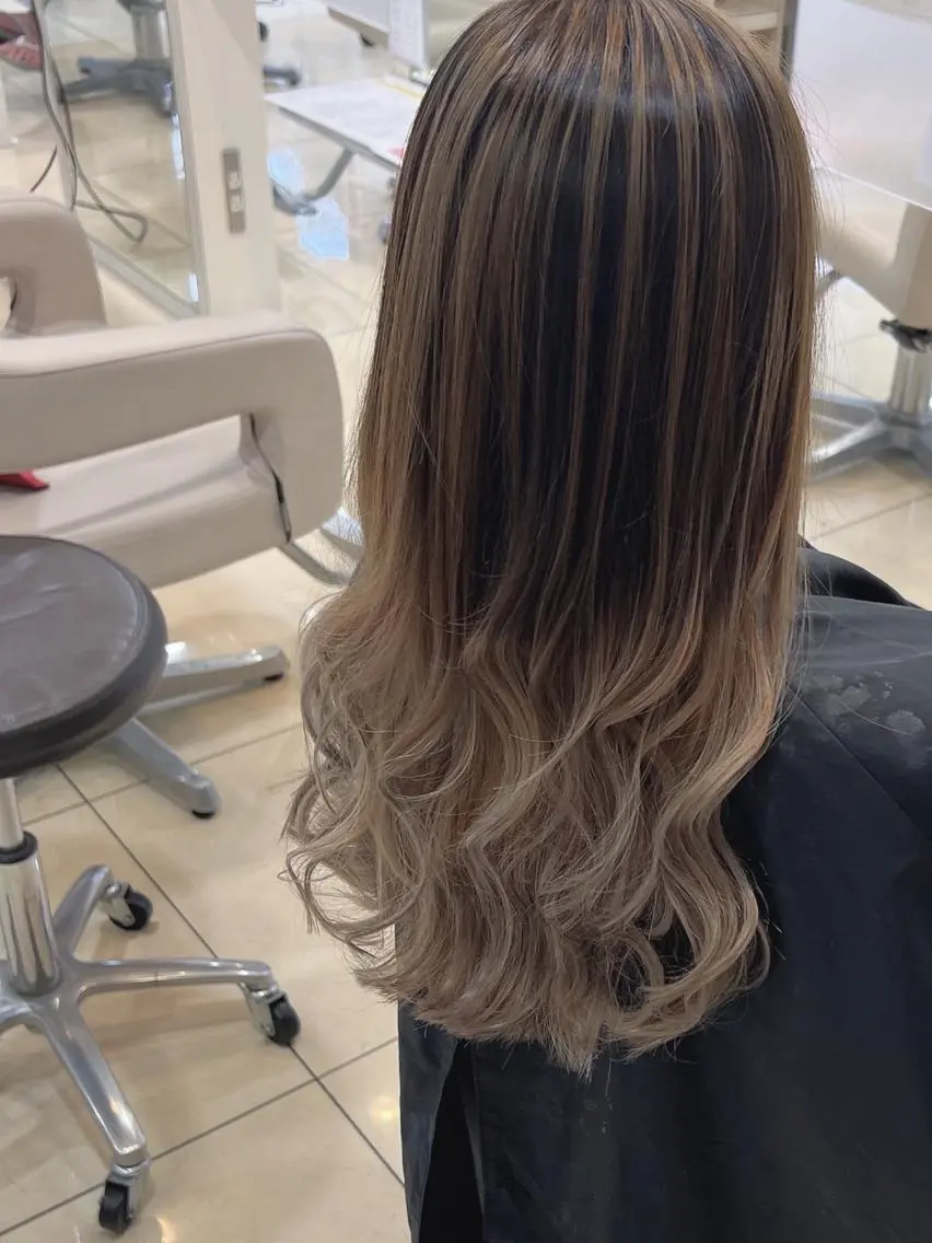 ロング ヘアアレンジ レイヤーカット シールエクステ専門店 Spira藤崎宮のヘアスタイル