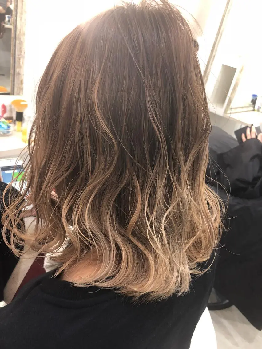 ミディアム カラー 髪質改善 中川 翔のヘアスタイル