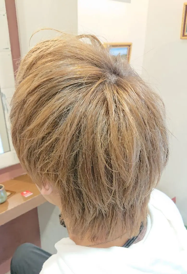 ショート メンズ カラー メンズブリーチ メンズハイトーン ブリーチ ハイトーンカラー カット ヘアカラー トリートメント 村田 和志のヘアスタイル
