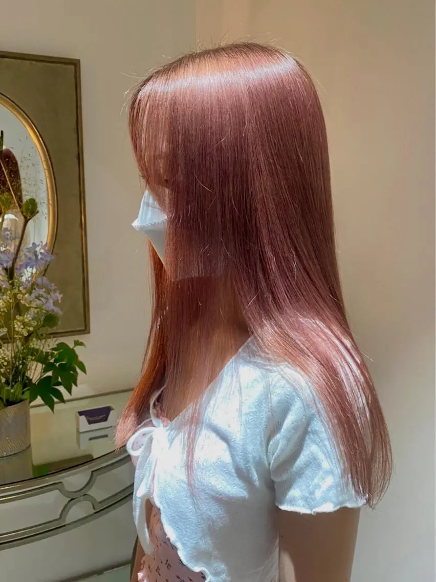 ロング カラー ブリーチ 村松 花笑のヘアスタイル
