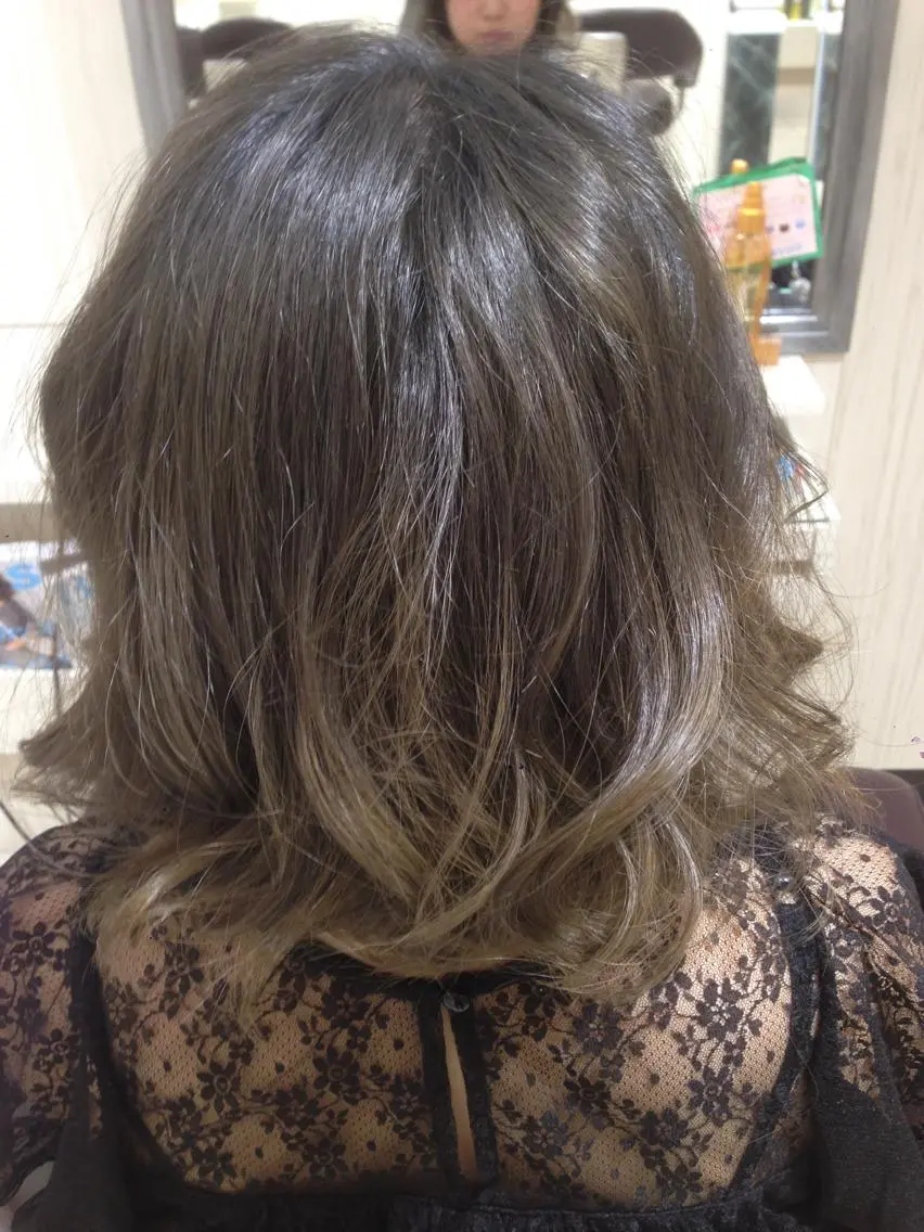 ショート ミディアム セミロング カラー パーマ グレージュ ✨艶髪✨透明感✨ 山内大樹のヘアスタイル