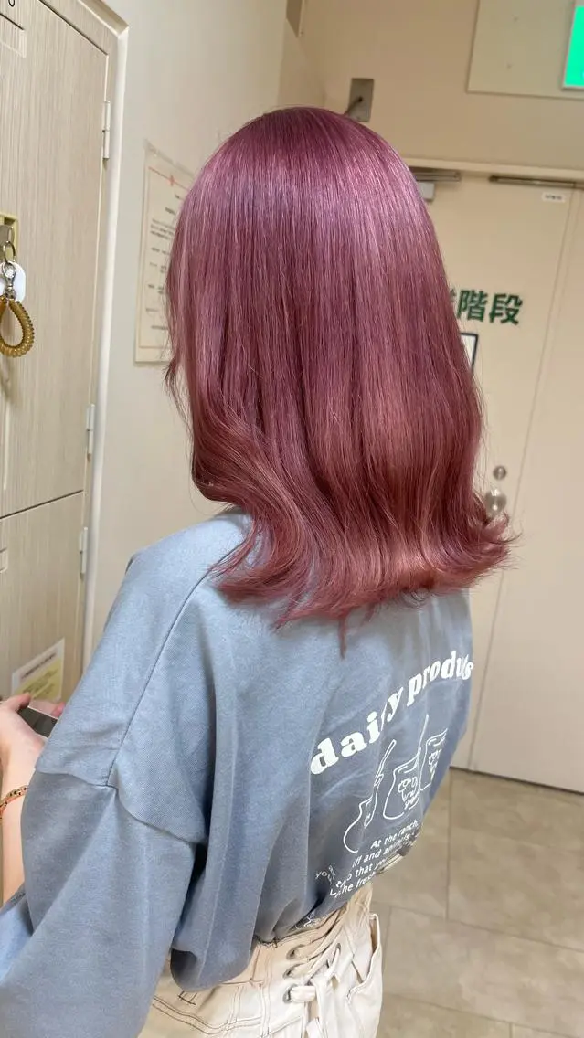 ミディアム カラー カット ヘアカラー トリートメント 暖色/ブリーチカラー 🎀 M i k uのヘアスタイル