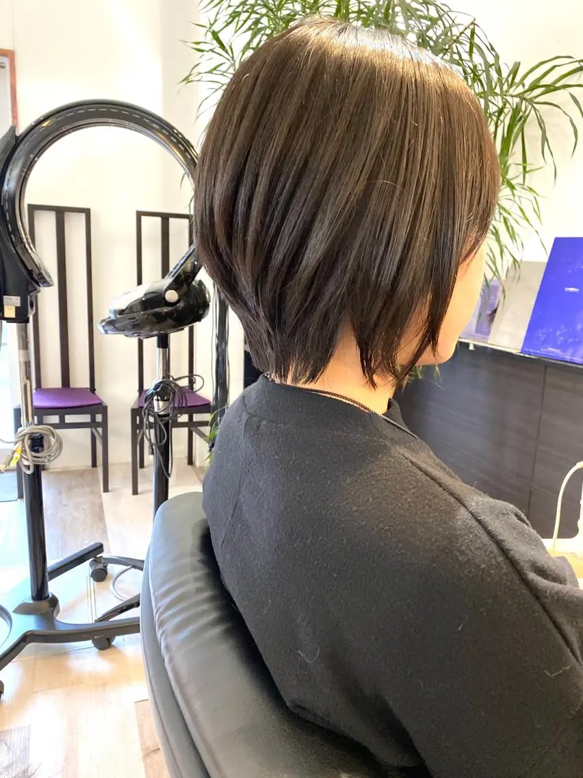 ショート ボブ 小林 拓也のヘアスタイル