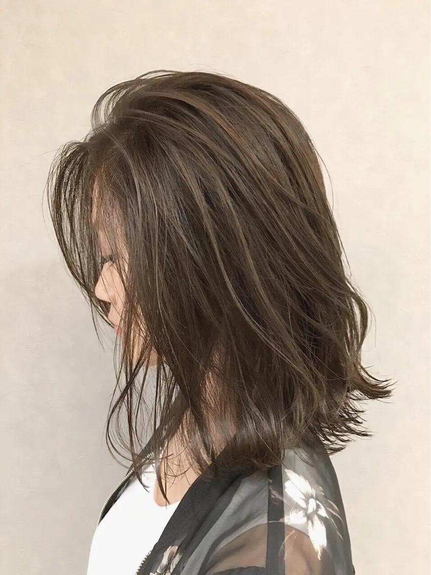 カラー アッシュ ベージュカラー ブラウンカラー グラデーションカラー ハイライトカラー カット ヘッドスパ 夜23時まで予約🉑 reverieあきらのヘアスタイル