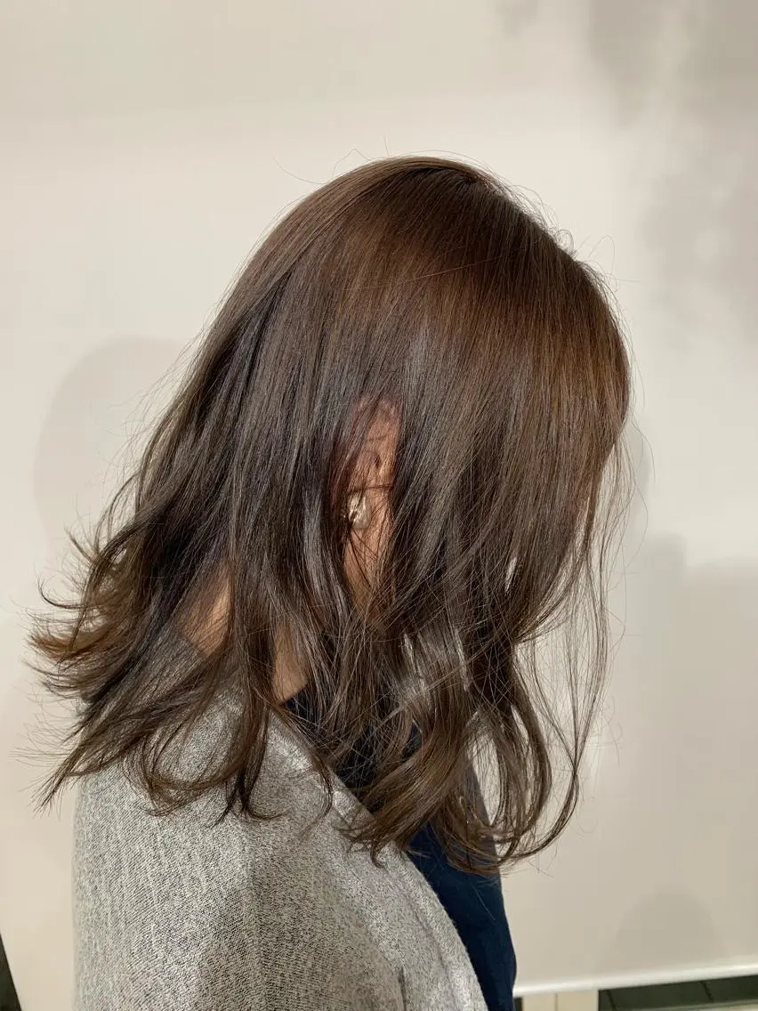 セミロング カラー パーマ ヘアアレンジ 加藤 綾華のヘアスタイル