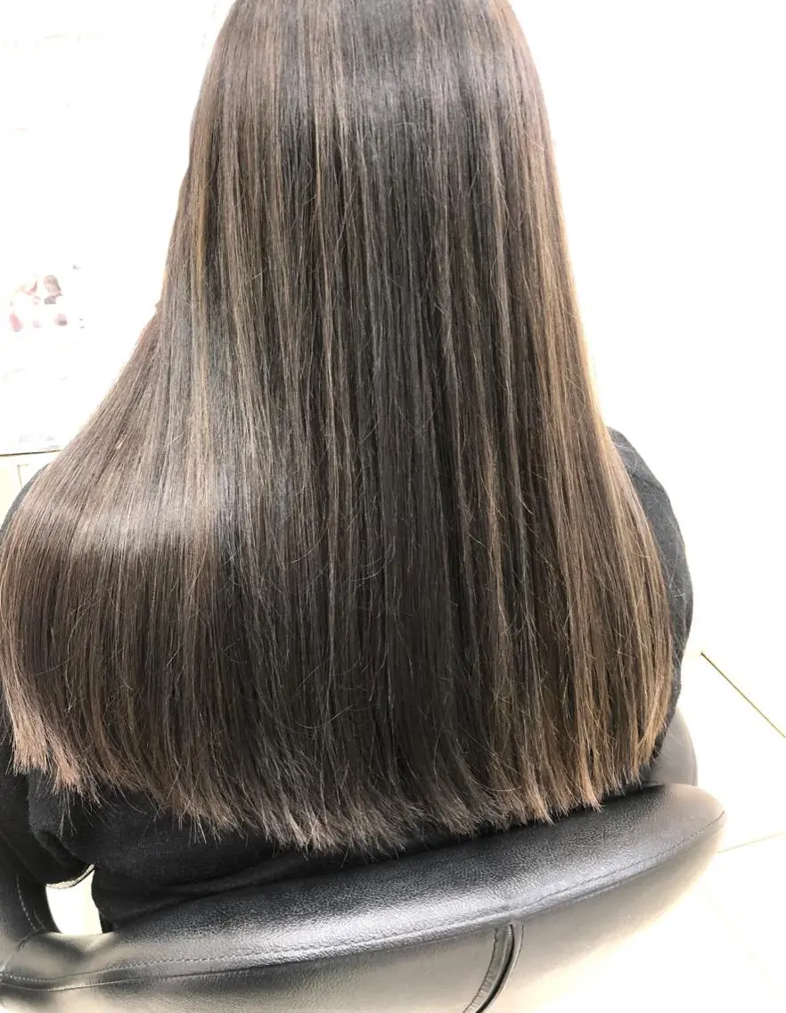 ロング Kaede .のヘアスタイル