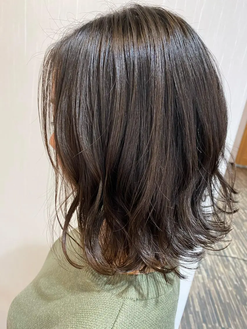 カラー 菅原 あずさのヘアスタイル