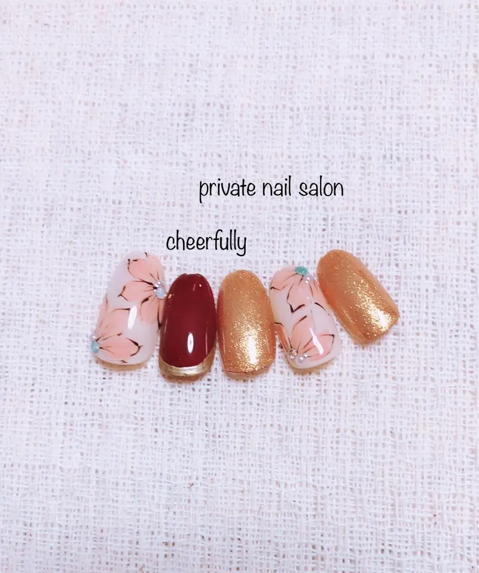 ネイル ⭐️ cheerfullyのネイルデザイン