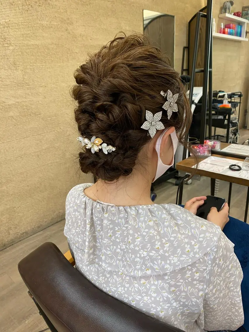 ミディアム ELEN 新百合ヶ丘のヘアスタイル