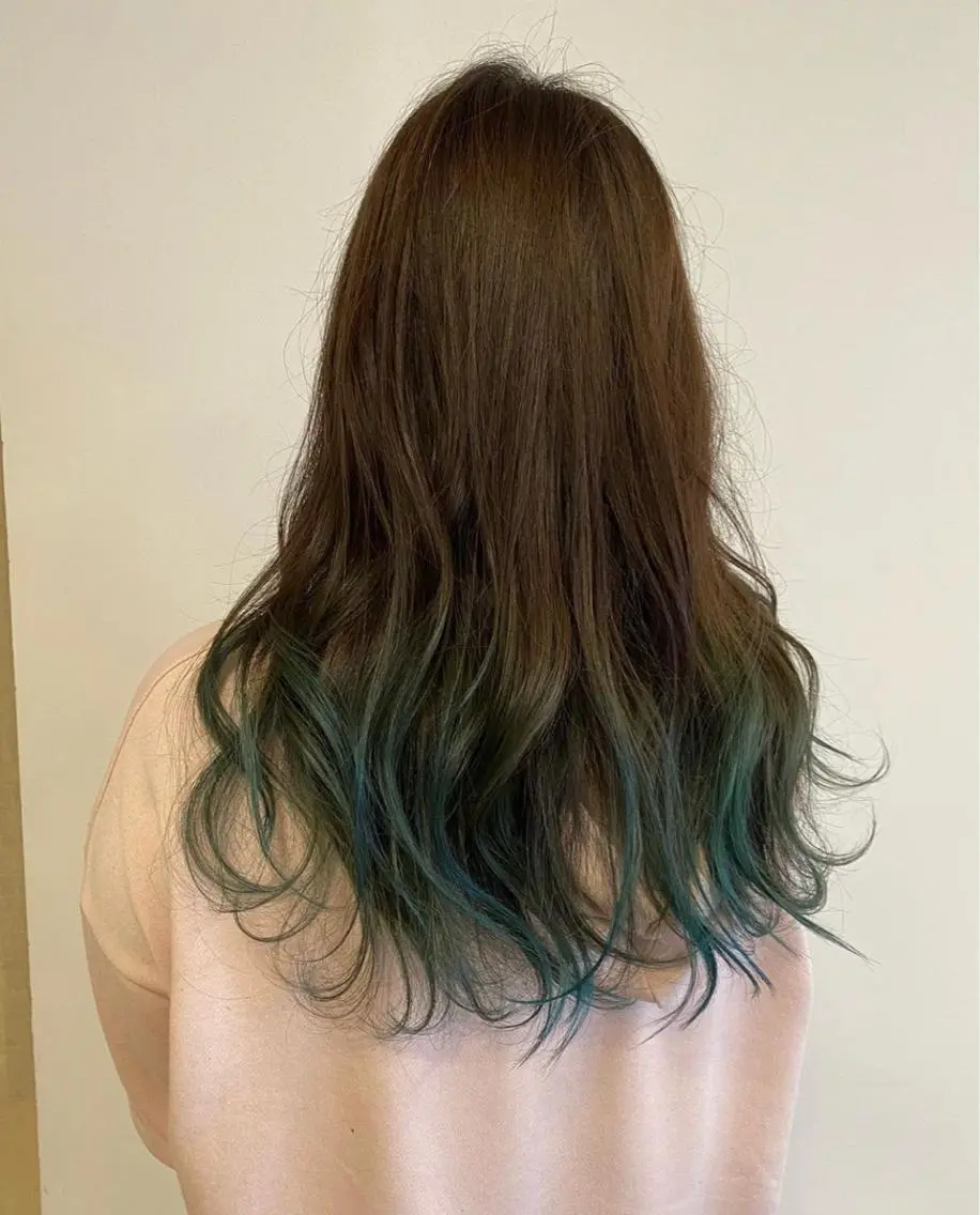 ロング カラー ブラウンカラー ダークグリーン グラデーションカラー カット ヘアカラー トリートメント デザインカラー🌈 高木リョウのヘアスタイル