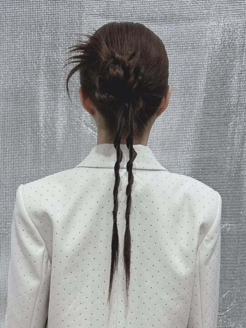 ロング カラー ヘアアレンジ シールエクステ バレイヤージュ ブリーチ ケアブリーチ ダブルカラー MISA ミサのヘアスタイル