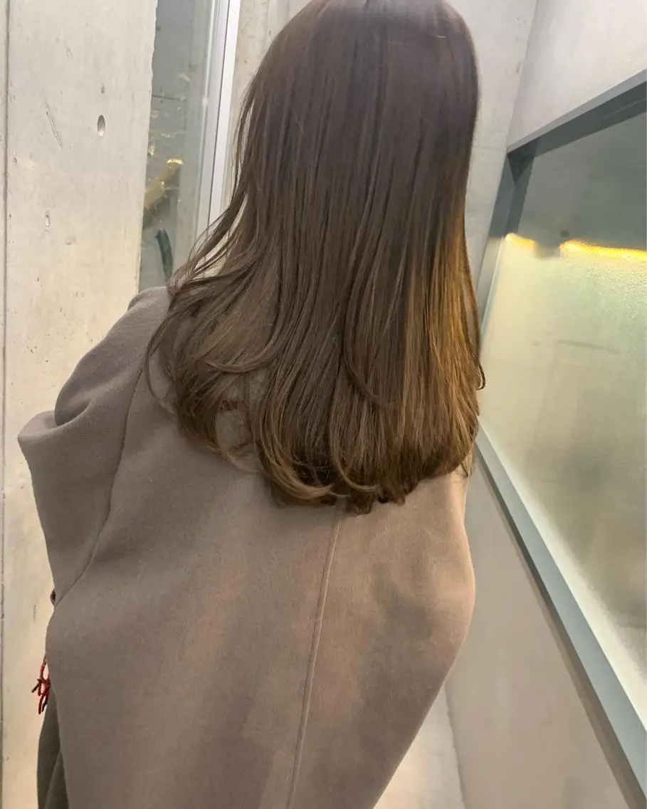 ミディアム カラー レイヤーカット カット sakoda shunkiのヘアスタイル