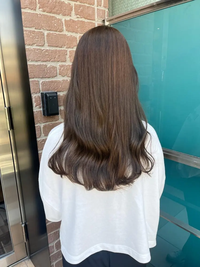 ロング カラー パーマ ヘアアレンジ メンズ キッズ ネイル マツエク・マツパ アイブロウ メンズハイライト メンズパーマ ブラウンカラー ケアカラー 透明感カラー 久木原 ゆりのヘアスタイル