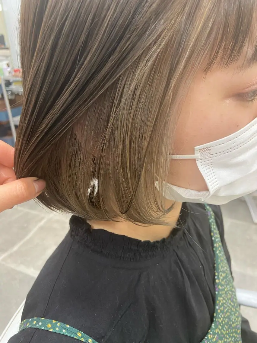 ショート カラー ヘアアレンジ ベージュカラー イルミナカラー インナーカラー 眠れるヘッドスパ✨ chacoのヘアスタイル