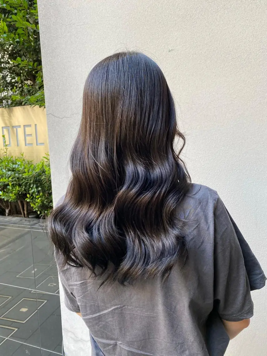 ロング カラー ダークグレー ヨシンモリ 韓国風ヘア カット ヘアカラー トリートメント ボブ/縮毛矯正/ レイヤー/塚田のヘアスタイル
