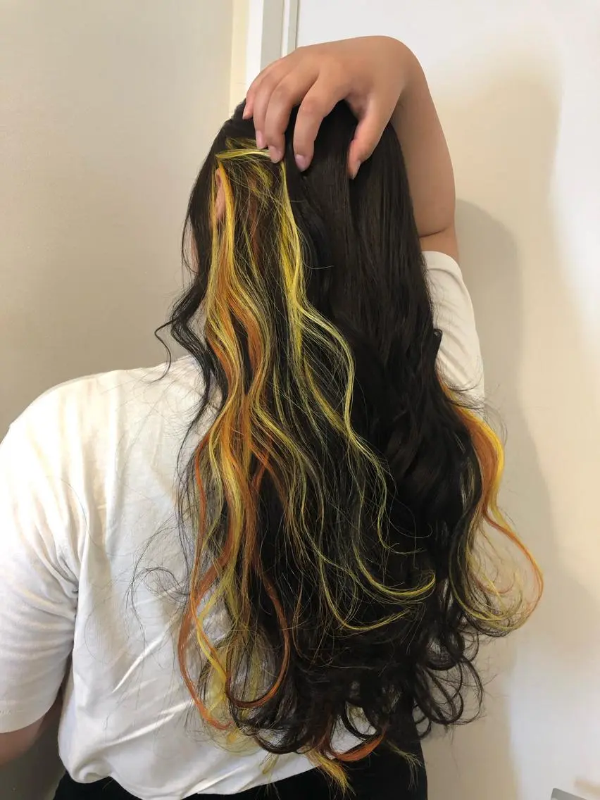 ロング カラー シールエクステ ハイライトカラー インナーカラー エクステ ハイライト エクステ 🧡艶髪/エクステ 🫧🧡YUKI❄️のヘアスタイル