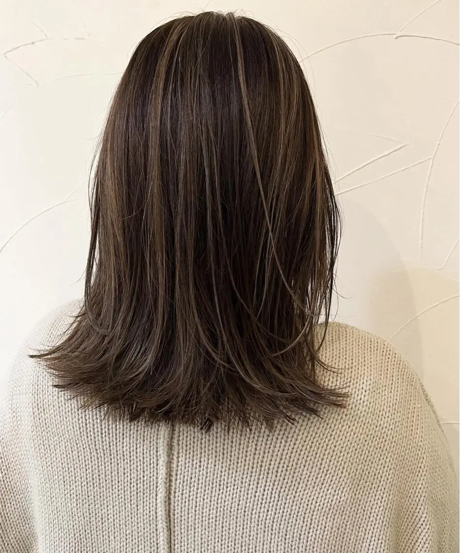 ミディアム カラー ハイライトカラー ハイライト カット ヘアカラー トリートメント 樋野 亮のヘアスタイル