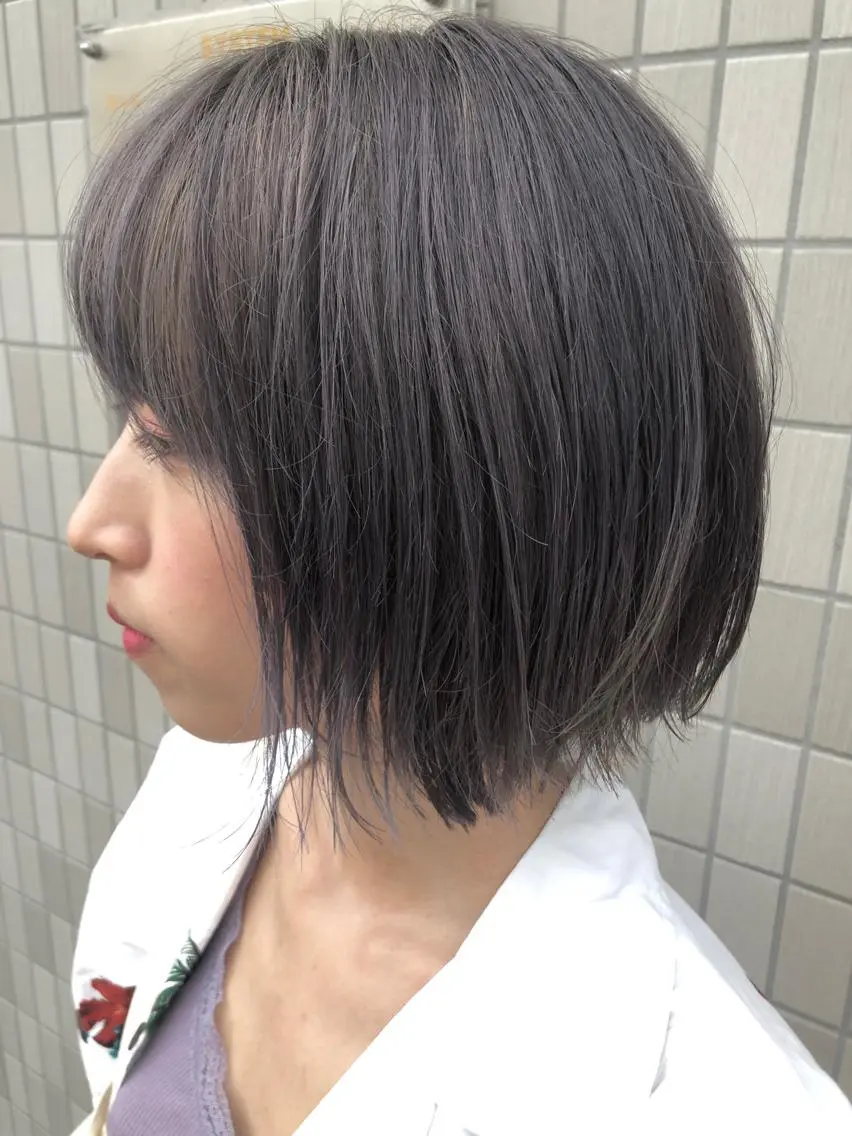 ショート カラー シルバー 大村 凪のヘアスタイル