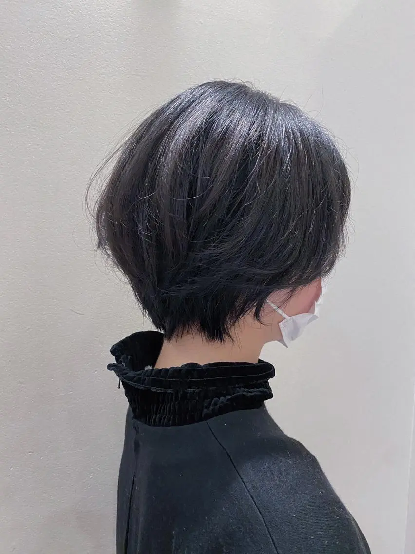 ショート カラー アッシュ アッシュグレー アッシュグレージュ ダークアッシュ グレージュ ミヤワキ モモコのヘアスタイル