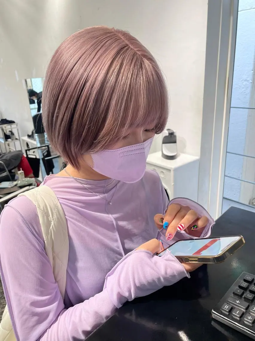 ショート カラー パーマ ヘアアレンジ メンズ キッズ ネイル マツエク・マツパ アイブロウ メンズブリーチ ブリーチ ラベンダーカラー ピンクカラー ピンクラベンダー カット ヘアカラー トリートメント 艶ハイトーン/ヘア アレンジAYAKAのヘアスタイル