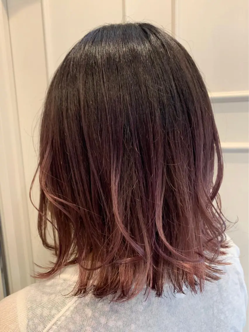 ミディアム カラー グラデーションカラー ピンクカラー ピンクパープル パープルカラー 🫟Blanco🫟 Color&Careのヘアスタイル