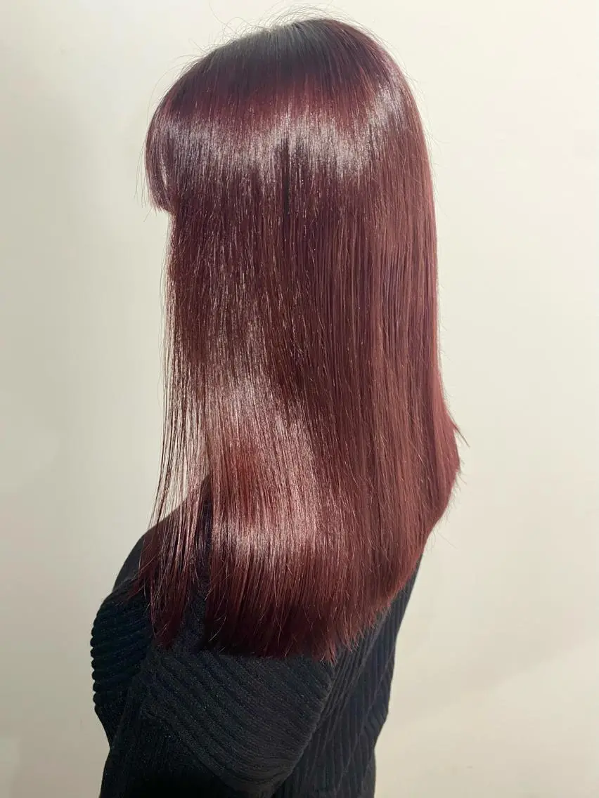 セミロング カラー ネイル アディクシーカラー ブリーチ 透明感カラー エドルカラー ハイライトカラー カット ヘアカラー 夜23時まで予約🉑 reverieあきらのヘアスタイル