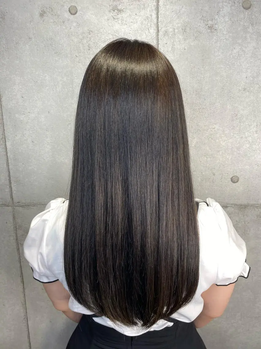 ロング トリートメント newi WASHIOのヘアスタイル