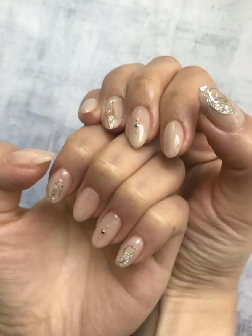 ネイル クリアネイル ニュアンスネイル シルバー ハンドネイル ハンドケア lylynail YUUKAのネイルデザイン