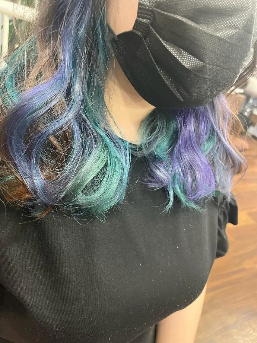 ミディアム カラー ショートボブ ボブレイヤー アッシュ バレイヤージュ ミストバング カット ヘアカラー トリートメント 原宿サロン代表 デザインカラー伊藤卓のヘアスタイル