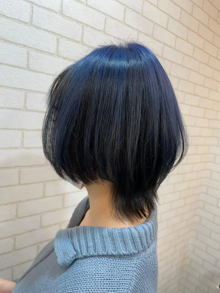 ミディアム ウルフカット ヘアカラー トリートメント 米本 匠のヘアスタイル