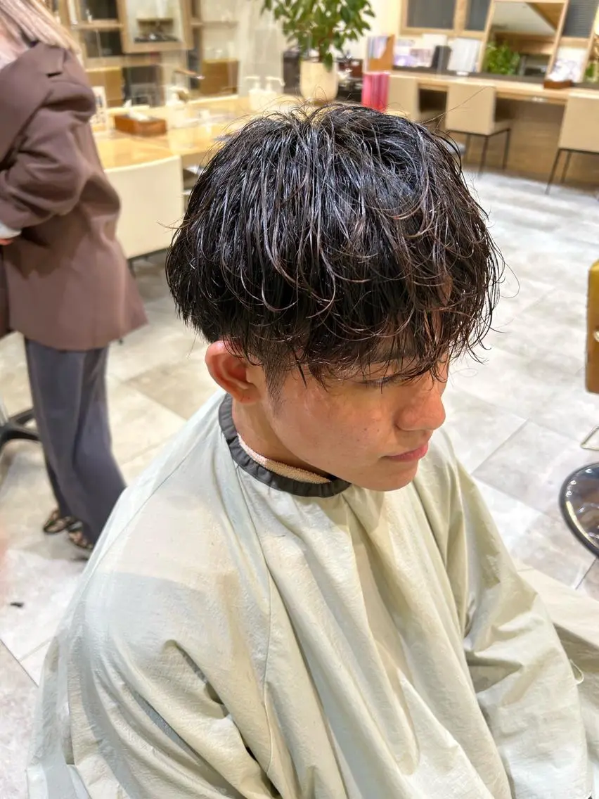 メンズ マッシュ 艶透明感カラー/ ルーズパーマ/田中のヘアスタイル