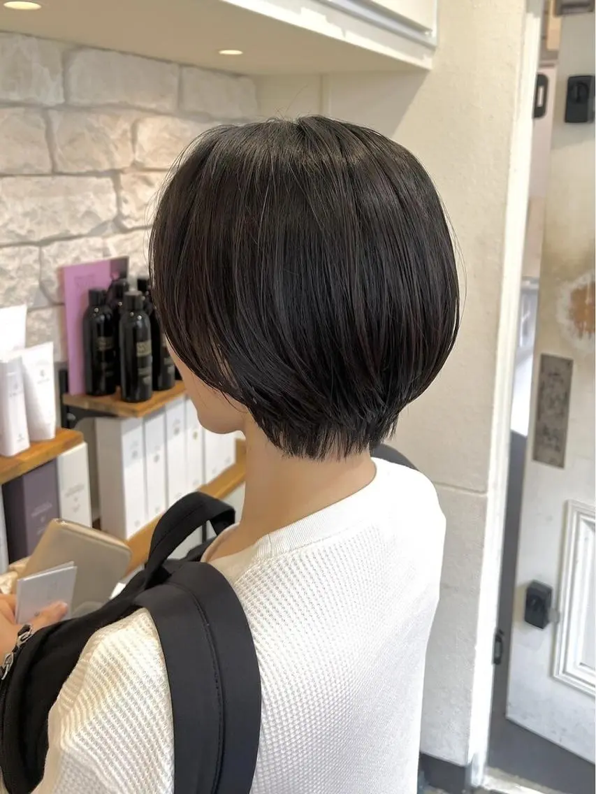 ショート パーマ ショートヘア サイドバング tahie 松屋町のヘアスタイル